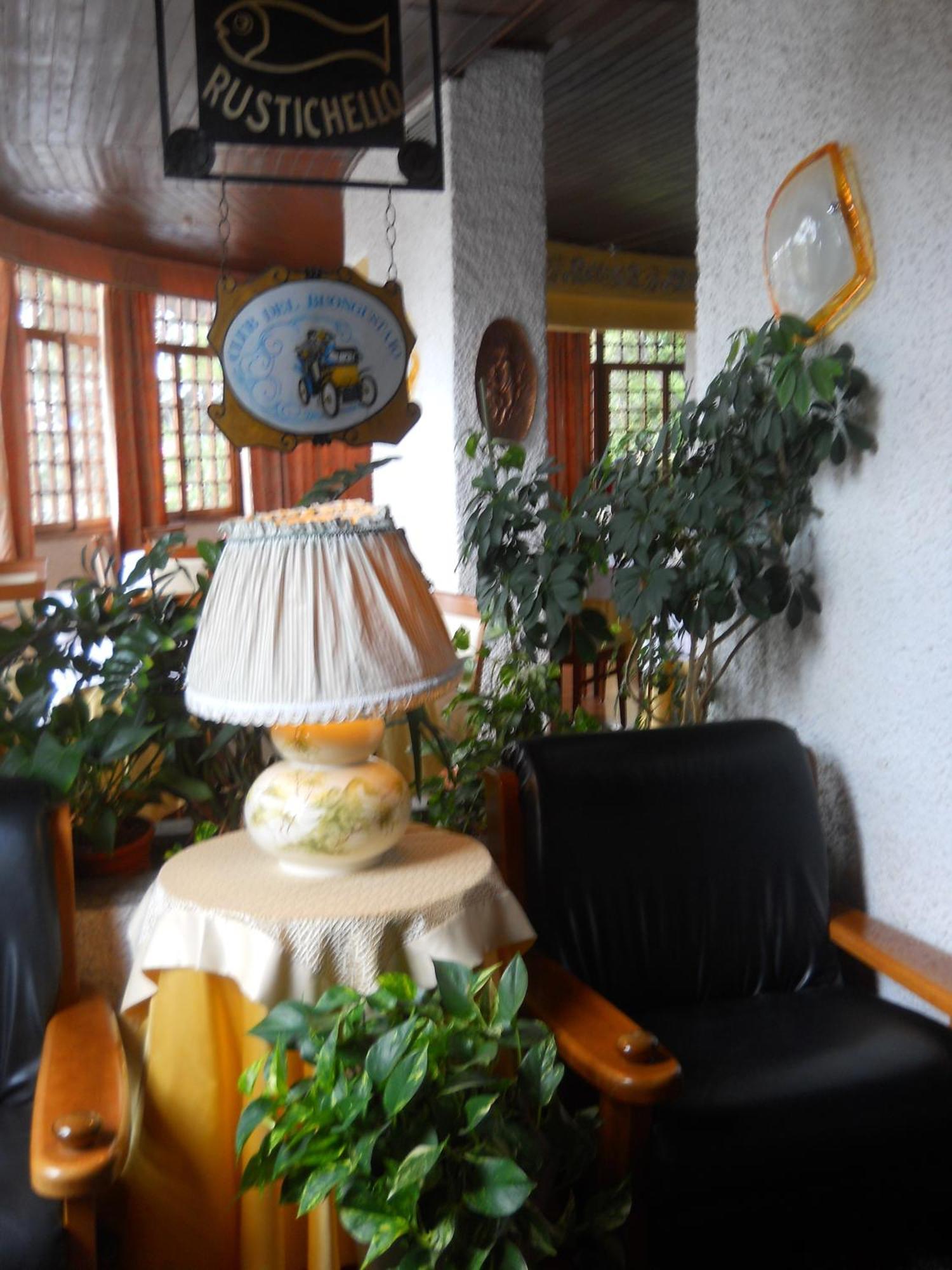 Hotel Il Rustichello Lonato Buitenkant foto