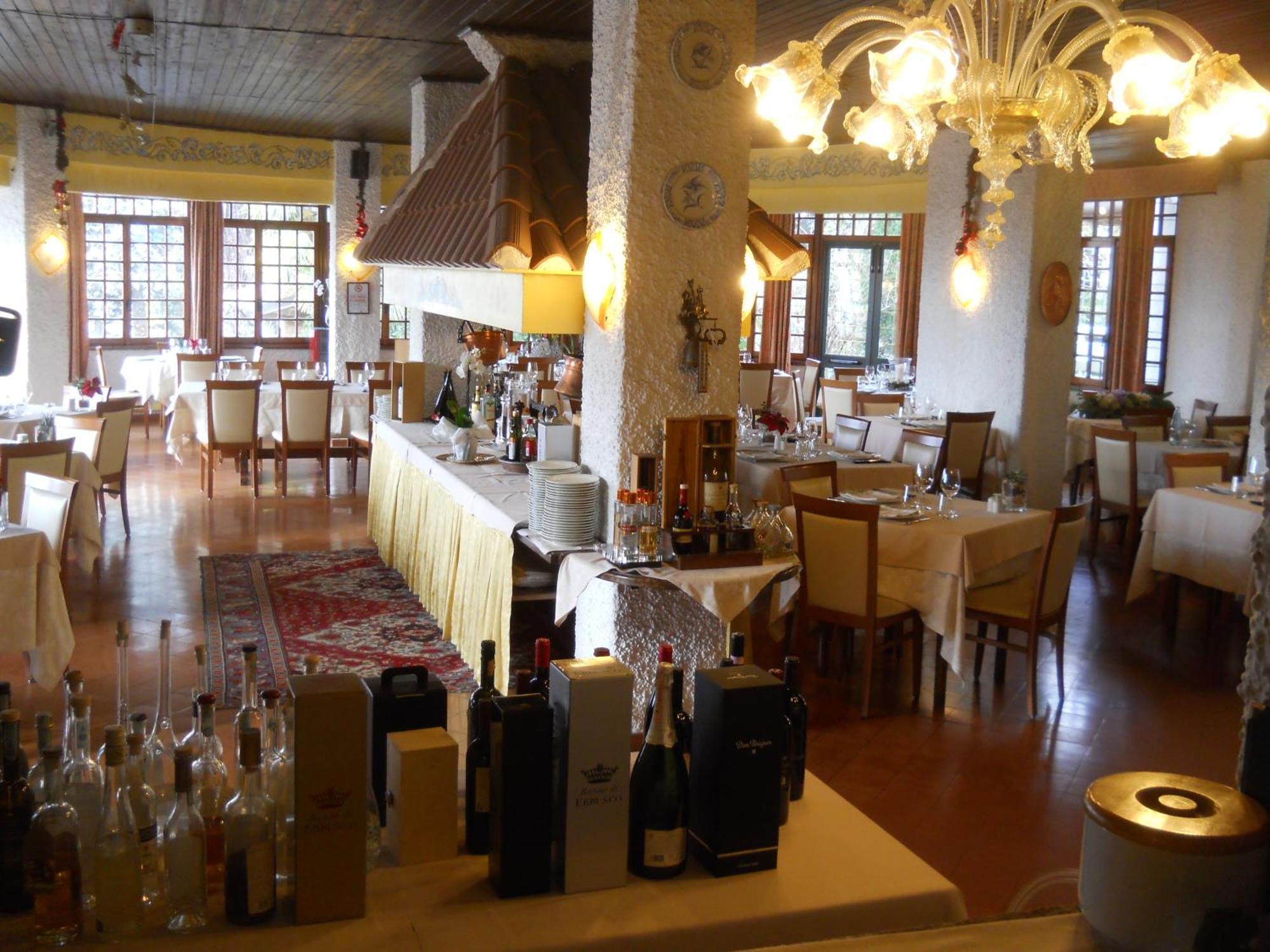 Hotel Il Rustichello Lonato Buitenkant foto