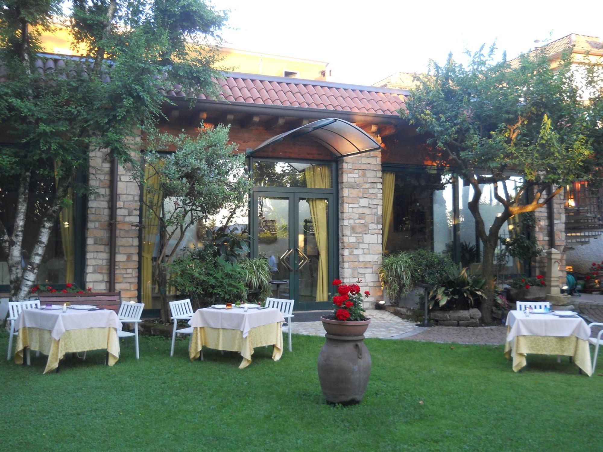 Hotel Il Rustichello Lonato Buitenkant foto
