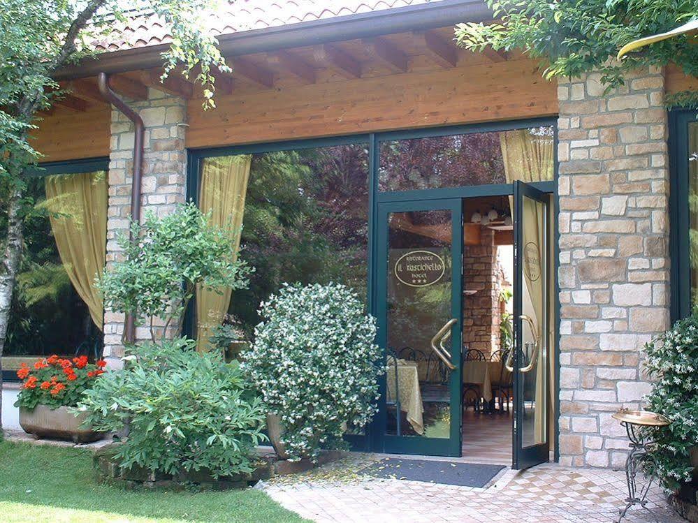 Hotel Il Rustichello Lonato Buitenkant foto